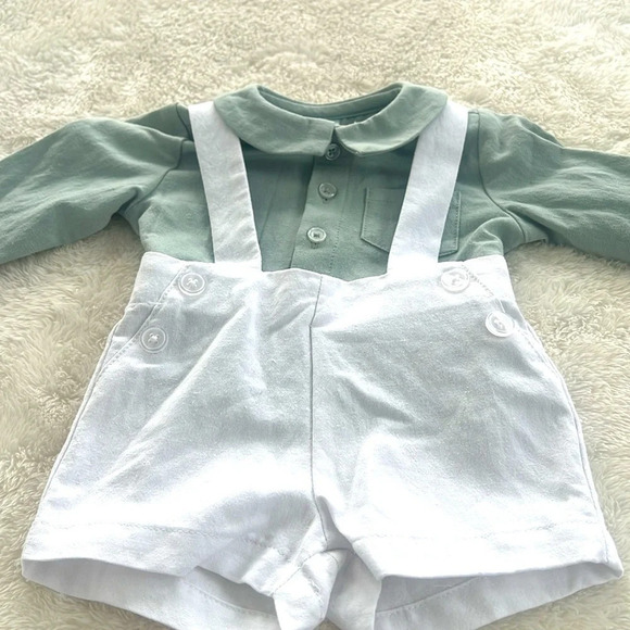 Edgehill Collection NB Suspenders Shorts set Royal Family Sage top, suspenders - Picture 2 of 11